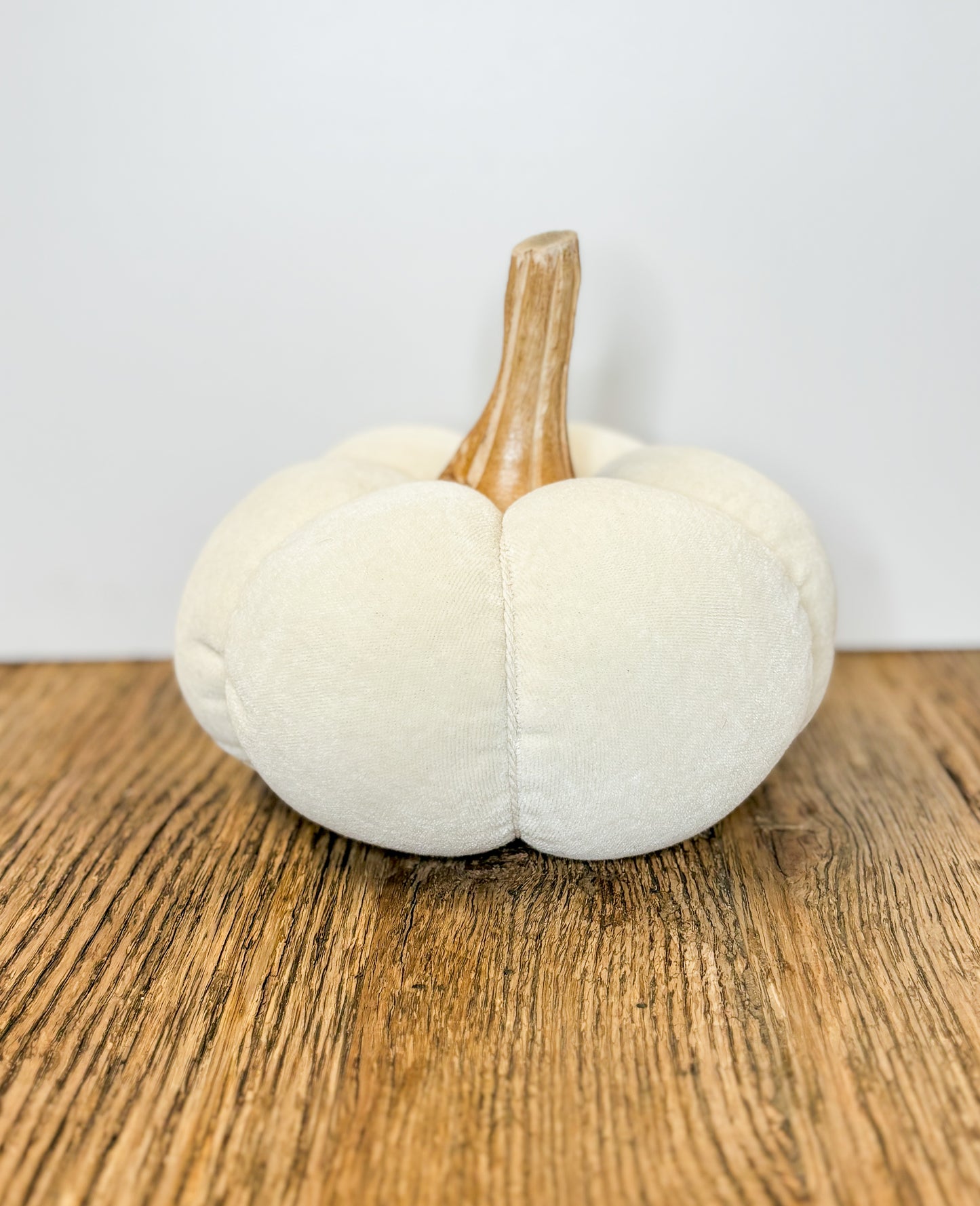 7.5 Inch Cream Velvet Pumpkin